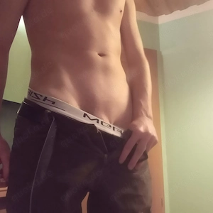 Suche nach Paaren die Interesse an einem jungen Mann haben