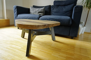 Couchtisch - 68cm x 35cm hoch, top Zustand, Massivholzplatte