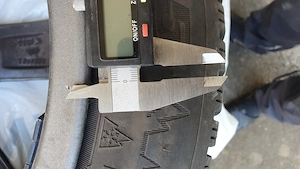Reifensatz auf ALU-Felgen Bild 6