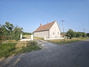 Großes Haus in Südungarn, Rózsafa auf 6765 qm Grundstück für 136.000 Euro 