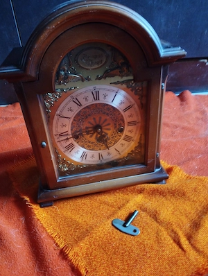 Hermine Tempus Fugit Uhr