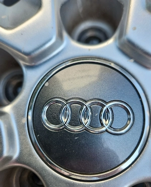 Continental Winterreifen auf Audi Felgen Bild 10