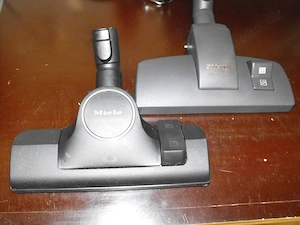 2 Miele Staubsaugerdüsen "Neu"