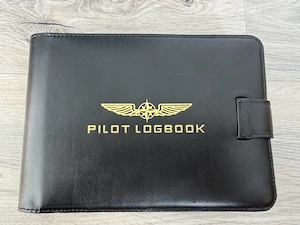 Design 4 Pilots Pilot Logbook Flugbuchhülle