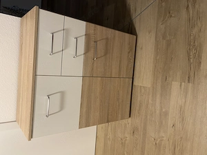 Gut erhaltene Kommode zu verkaufen