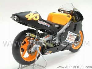 1:12 Minichamps  Honda NSR 500 Testbike Rossi 2000
