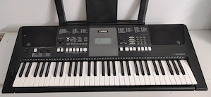 Yamaha PSR-E423 Digital Keyboard mit Netzteil & Batteriefach