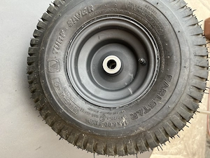 2 Komplett Vorderräder für Rasentraktor 15x6.00-6