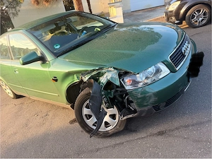 Audi A4   Unfallfahrzeug   Bastlerfahrzeug