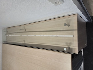 Sideboard mit Glasplatte 2m