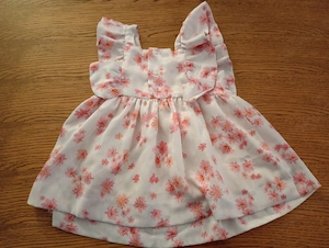 Sommerkleid creme Blumen 80 Zara 