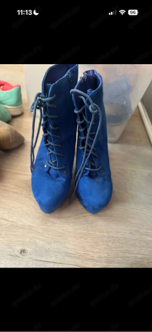 Dunkelblaue Plateau Heels