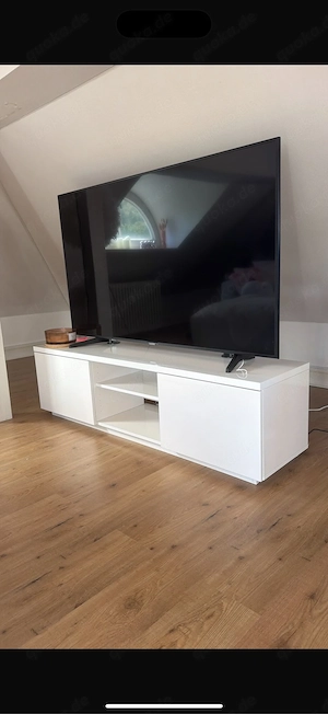 Weißes TV-Sideboard mit zwei Schubladen