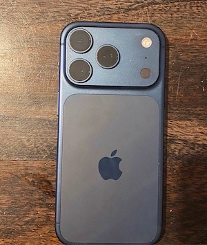Iphone 17 pro BLAU 256gb TOP