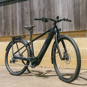 Das 2025 CUBE Kathmandu Hybrid C:62