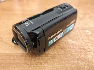 Panasonic HC-V250 Full HD Camcorder mit WiFi 90x i. zoom