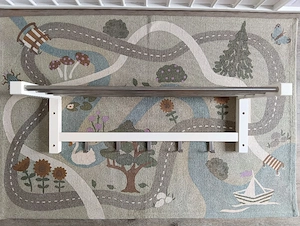 Flurgarderobe mit Hutablage in Weiß Silber von IKEA TJUSIG