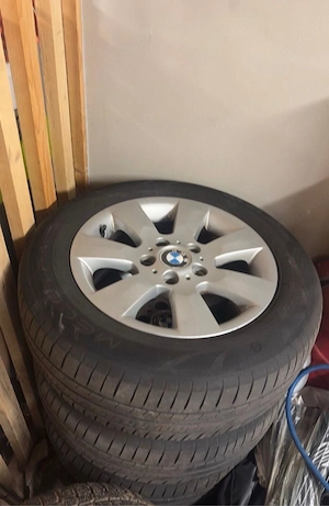 2 Sätze Reifen mit felgen