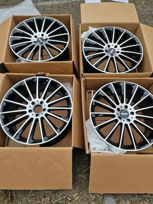 Carmani 17 8,5x20et48 lk5x112 blackpolish Audi, BMW, Mercedes, Seat, Skoda und VW