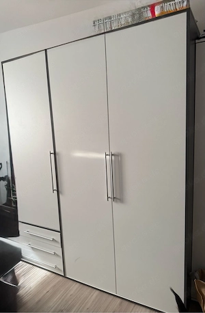 kleiderschrank 