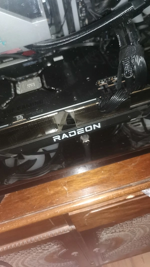 Amd tuf gaming Karte 7900xtx top Zustand immer rauchfrei Zimmer und normales gaming genutzt 