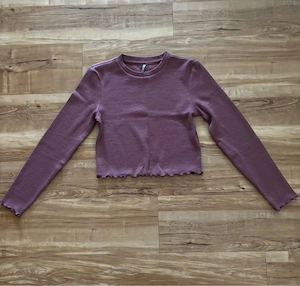 ONLY Langarm Shirt Cropped Gr. S Mauve mit Rüschenschnitt