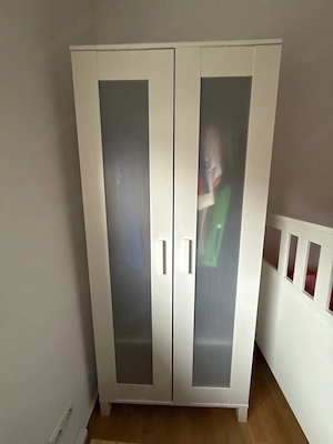 Kleiderschrank