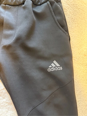 Bequeme Adidas Trainingshose Gr. M | Schwarz | Sport & Freizeit