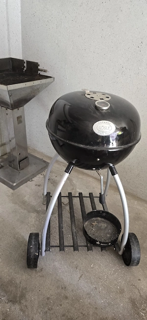 3 Holzkohlegrills 