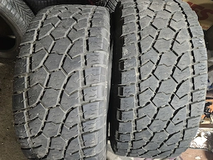 2 Winterräder    LT  305 55R20  -  121 118S  