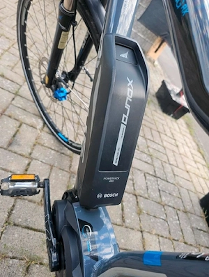Haibike XDURO Trekking RX E-Bike   Bosch Motor & 400Wh Akku + Tasche