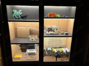 Umgebaute Vitrine für Ameisenhaltung mit LED & Heizung