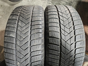 2 Winterräder 245    45 R 18 - 96V  DOT 1218    Ca 6,6 mm