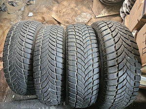 4 Winterräder   255  75 R 15  -  110T    DOT 2418   Ca 9,7 mm