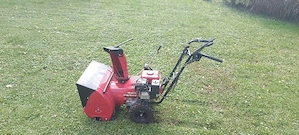Schneefräse mieten Honda HS 622 Schneeschleuder leihen Schnee
