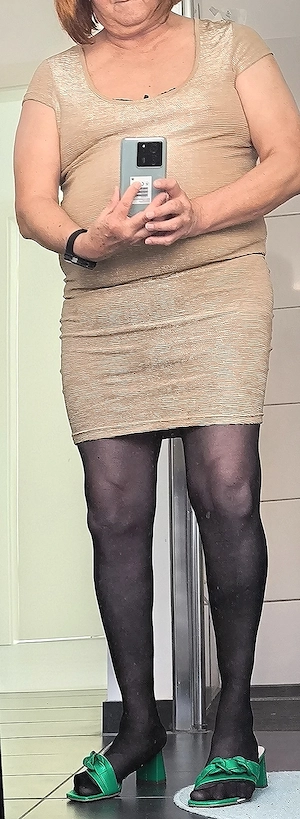 Genderlady nur morgen Freitag Nachmittag zw. 13 & 18h 