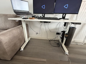 Elektrisch höhenverstellbarer Schreibtisch, weiß, 130 cm breit