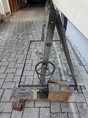 Spanferkel Grill mit E Motor