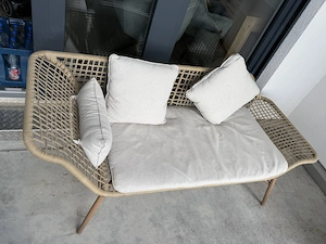 Gartenbank Merle, Metall Rattan mit Kissen, 167 cm breit