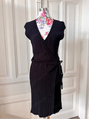 Schwarzes Kleid von Esprit, 38
