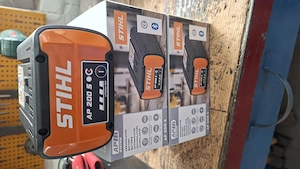 Stihl Akku AP 200s.C  Neu
