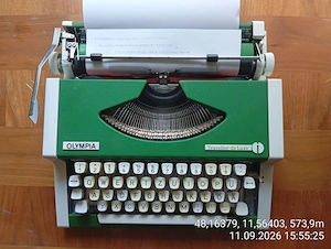 Schreibmaschine Olympia Traveller de Luxe