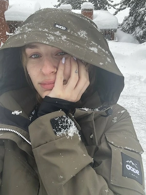 Ganz neu! Angel   ein sexy Mädchen voller Überraschungen.