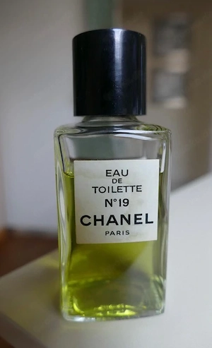 Original Chanel Paris No 19 EdT 50 ml Splash