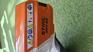 STIHL BGA 86 + Akku  + Ladegerät AL 300