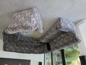 Riesen Sofa-Landschaft beliebig kombinierbar zu verschenken gegen Abholung