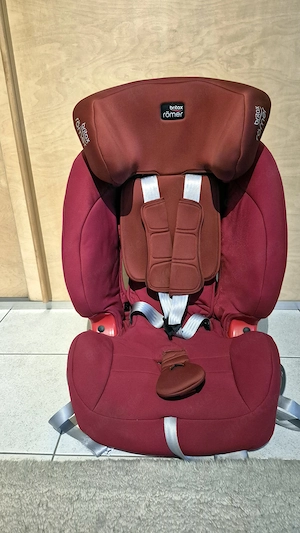 Römer Britax Kindersitz EVOLVA 1-2-3 SL SICT, rotes Polster   graue Gurte