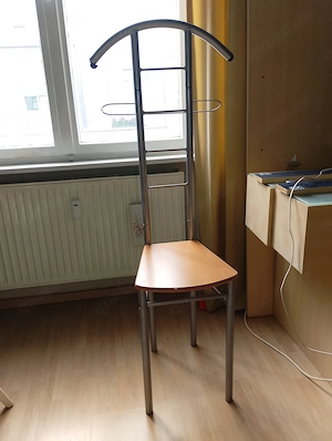 Mehrzweckstuhl Stiller Diener 