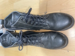Lesben Mustang Boots 