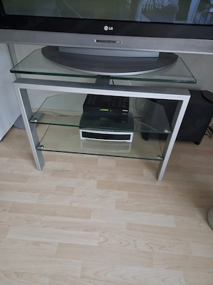 Fernsehtisch zu verkaufen 